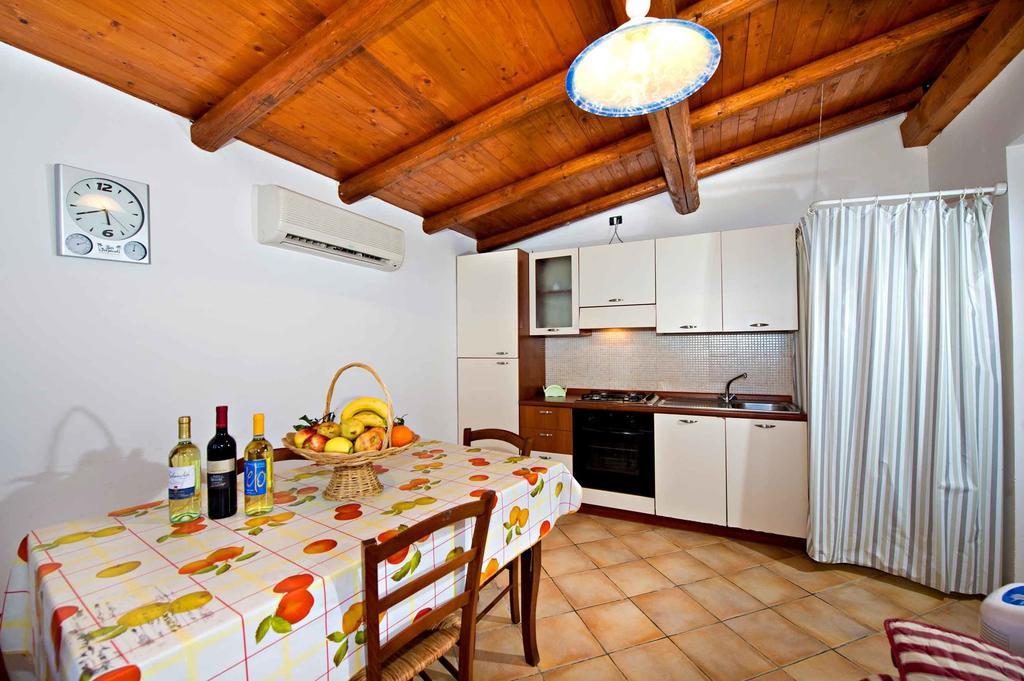 Blunda Holiday Home Кастеламаре дел Голфо Екстериор снимка
